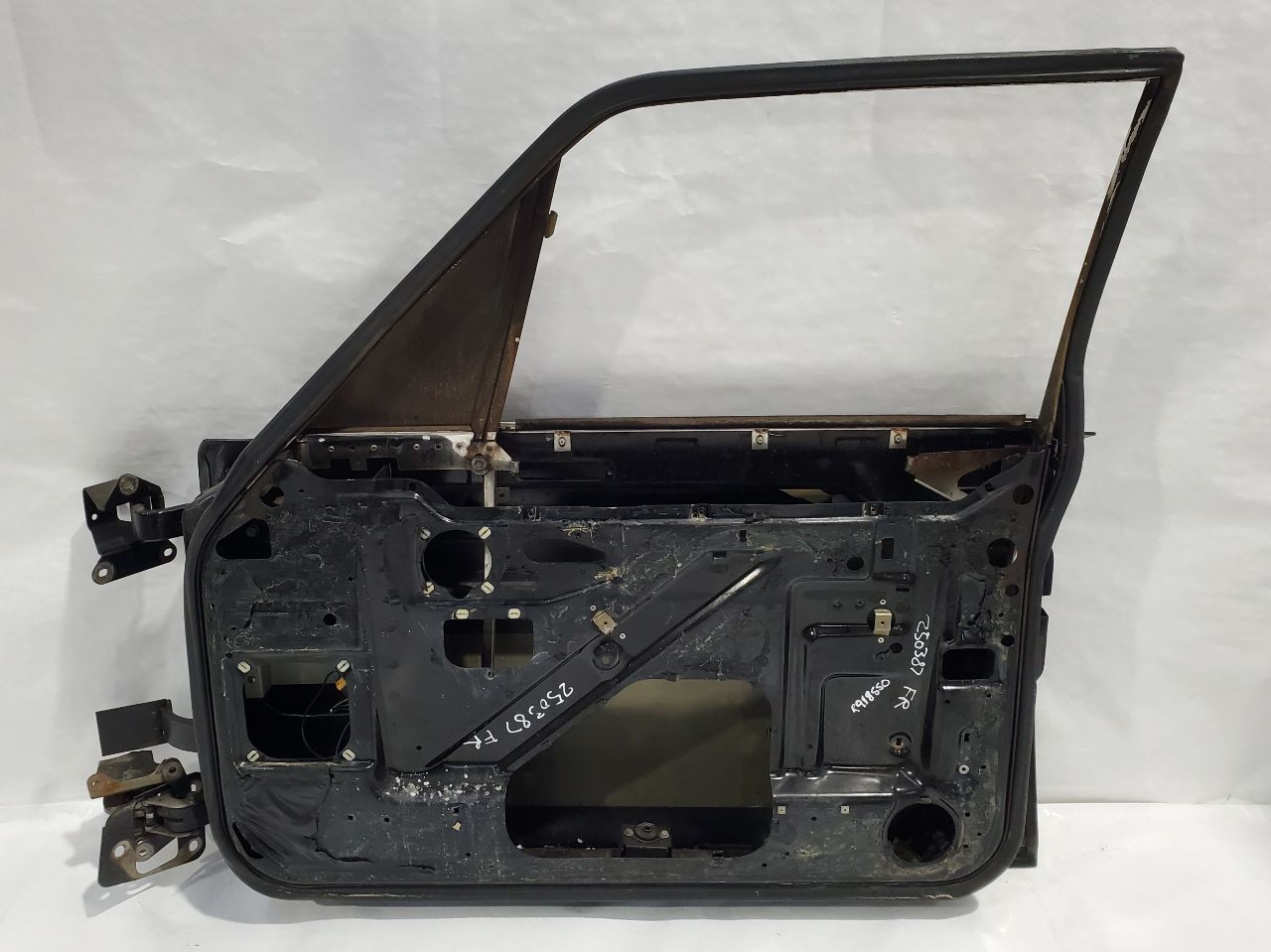 Used Door Assembly Front fits: 1991 Bentley TURBO R  Grade A