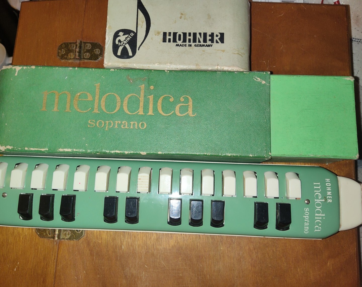 Vintage Green Soprano Hohner Melodica Made In Germany With Original Box