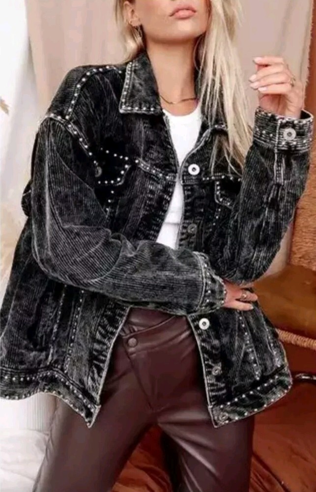 POL Oversized Baldwin Corduroy Studded Jacket Black/Gray POL Oversized Baldwin Corduroy Studded Jacket Black/Gray