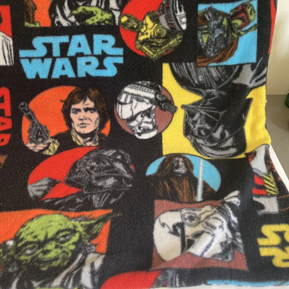 Manta Retro Star Wars Patrón Vellón - 43”W x 29”H - Darth Vader Han Solo Yoda Foto 4 de 4