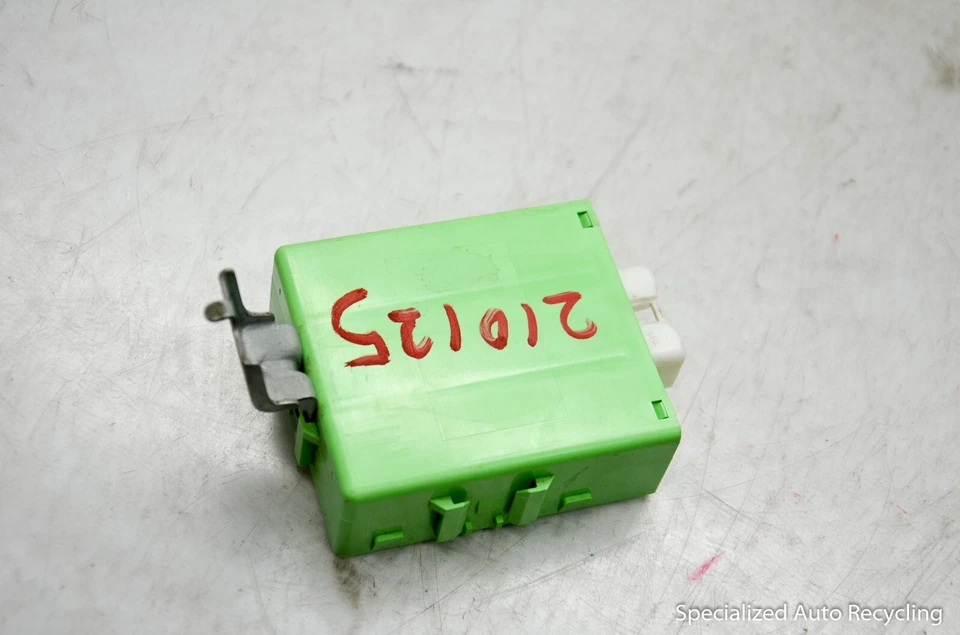 Unidad de módulo de control de relé de luz de funcionamiento Lexus IS300 2002 82810-53020 OEM Foto 4 de 4