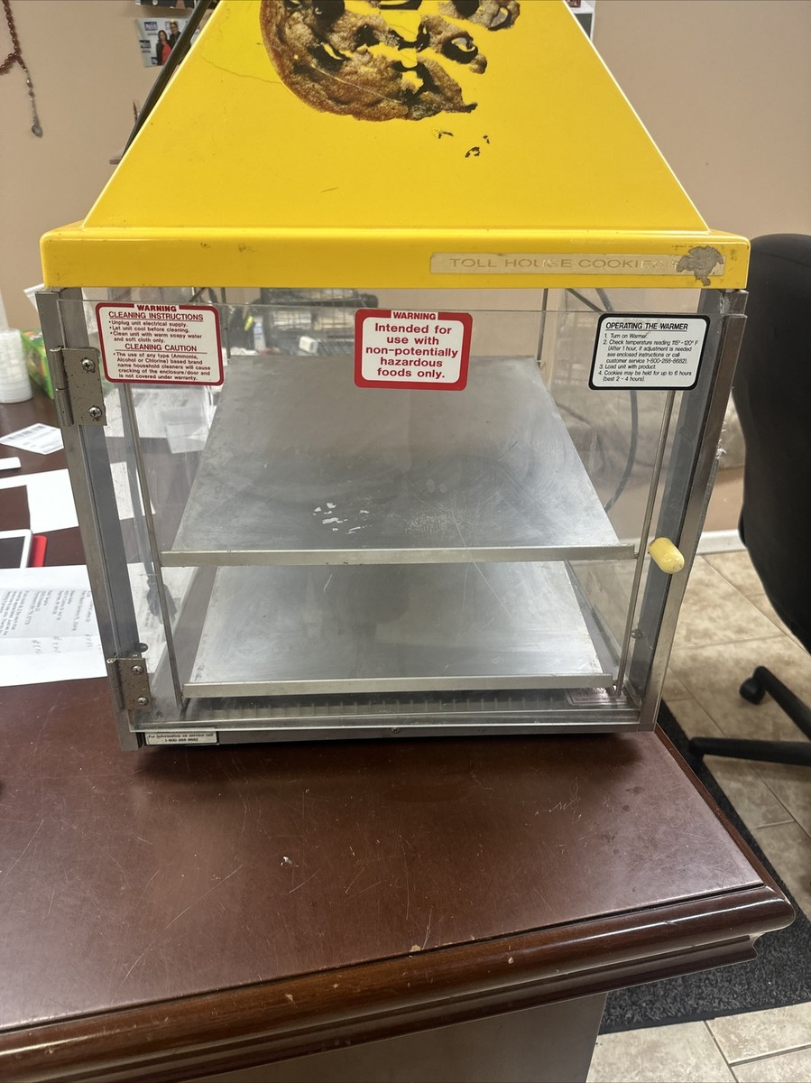 WISCO WARMER HEATED MERCHANDISER OVEN CABINET 690B COOKIES