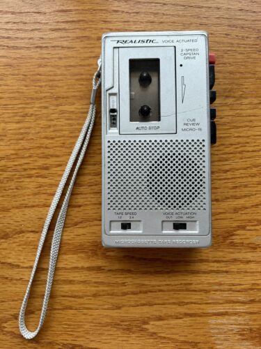 Bande enregistreuse micro cassette vintage réaliste Micro-15 à commande vocale 14-1030 - Photo 1/8