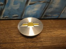 Chevy Cobalt Cruze 58mm Wheel Center Cap Machined Gold Textured Dot Logo 9594156 Chevy Cobalt Cruze 58mm Wheel Center Cap Machined Gold Textured Dot Logo 9594156