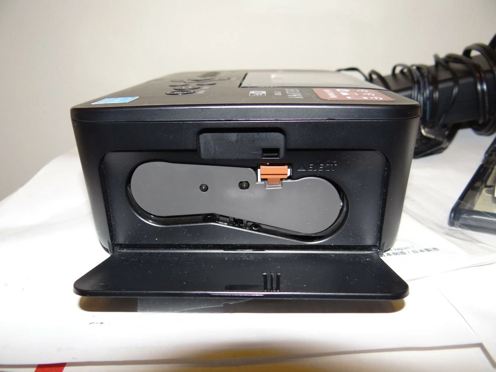 Canon Selphy CP900 Compact Photo Printer with Card Reader USB2.0 WiFi PictBridge