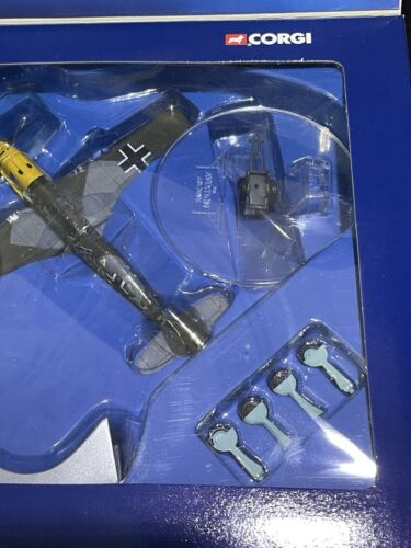Corgi AA32102 Messerschmitt Bf109E-4 Hauptmann Helmut Wick Geschwader Airplane - Picture 11 of 12