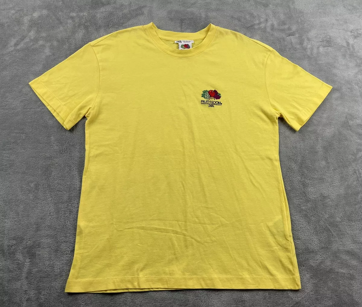 Zara x Fruit Of The Loom Men s T Shirt Medium Yellow Short Sleeve
