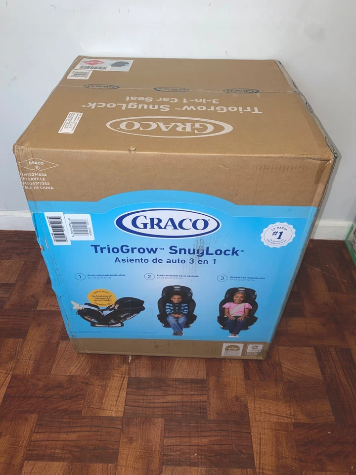 Asiento de coche convertible 3 en 1 Graco TrioGrow SnugLock, Warren, negro Foto 3 de 4