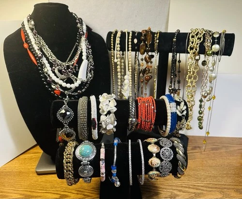 Costume Jewelry Lot Vintage To Now Wearable Bracelets Necklaces 35 Pieces Ster