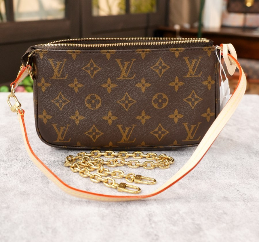 Louis Vuitton Monogram Pochette Accessories Chain Shoulder bag Brand NEW