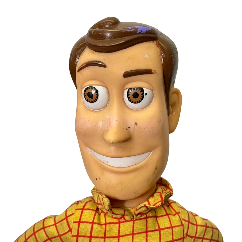 Boneco de ação Disney Pixar Thinkway Toys Sheriff Woody Toy Story vestido 21 polegadas - Imagem 2 de 4