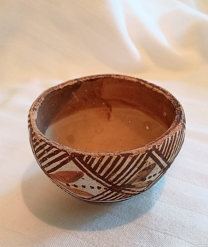 Early Isleta Pueblo Pottery Bowl c 1930s 3"x 1.8" Hand Coiled Native Indian