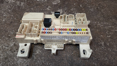 Volvo V50 S40 C30 CEM Unit 31327215