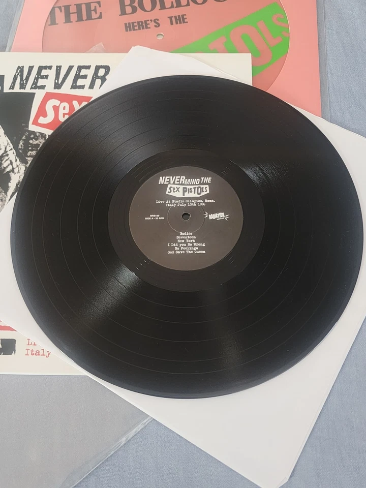 Sex Pistols - Never Mind The Bollocks Here's The Sex Pistols + Live Vinyl - Image 4 of 4