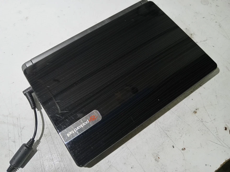 NOTEBOOK packard bell windows 7 starter RAM 1gb - Immagine 2 di 4