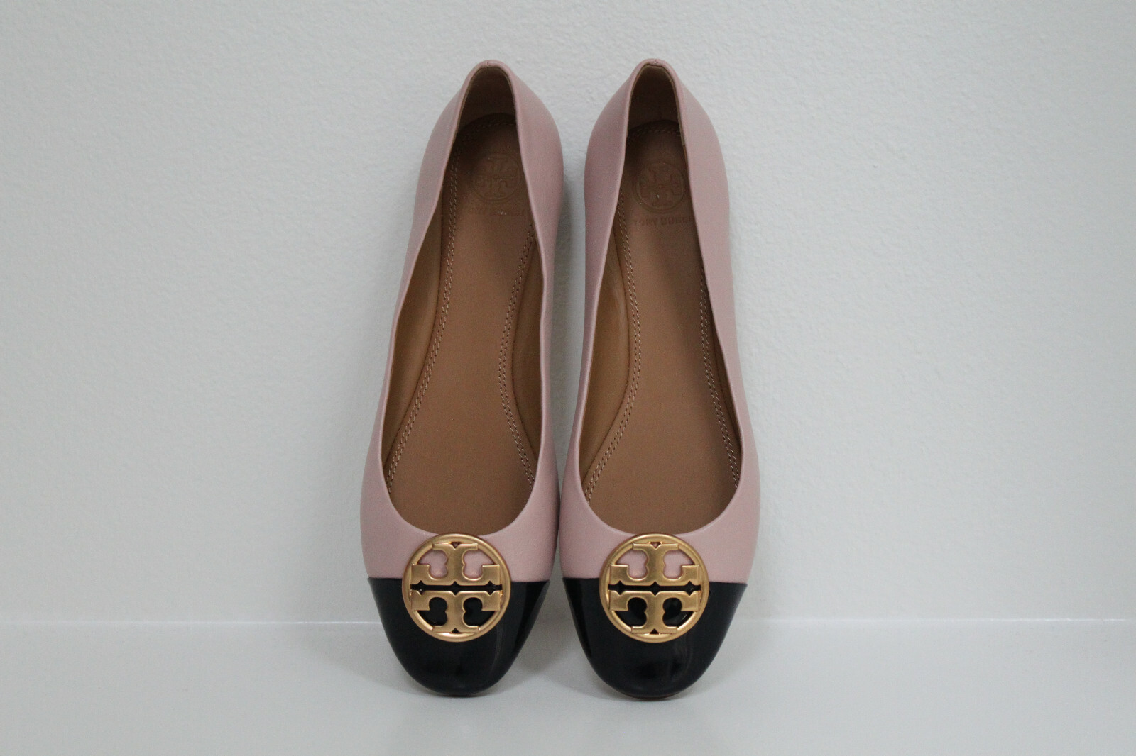 Sz 9 Tory Burch Chelsea Chelsea Chelsea Sea Shell Pink Logo Navy Cap Toe Ballet Flat shoes 51154c Sz 9 Tory Burch Chelsea Chelsea Chelsea Sea Shell Pink Logo Navy Cap Toe Ballet Flat shoes 51154c