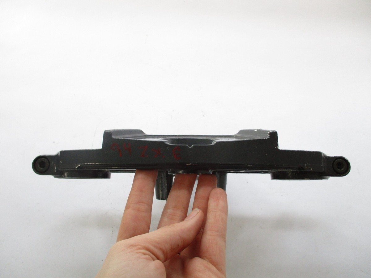 KAWASAKI ZX6 NINJA UPPER FORK HOLDER STEERING STEM 44039