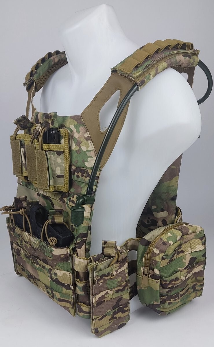 【2025.4.11まで】オードナンス JPC マルチカム Mサイズ オードナンス プレートキャリア JPC マルチカム - メルカリ