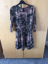 BN blush Pink & Black Boohoo Dress 10