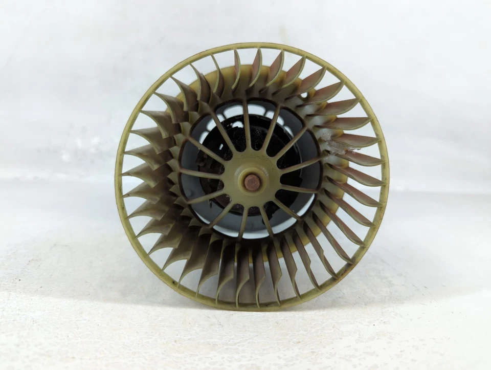 BMW 318i 1995-1998 calefacción aire acondicionado soplador motor AM20G Foto 3 de 4