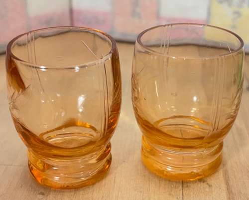 MCM Lote 6 Vasos Pequeños Grabados, Varios Colores, 2"h, PEQUEÑOS BOCADOS DE PULGAS DE BORDE - Imagen 5 de 16