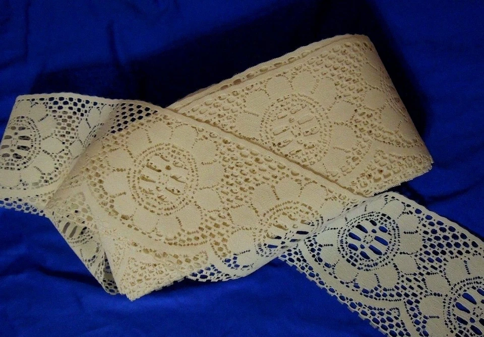 4.5" Buttercream Flat Lace Trim 34 yards Crafts Wedding Prom Hats New - Image 2 of 2