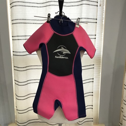 Konfidence Shortie Wetsuit Girls Size 3-4 Outdoor Pink 50 UV Protection Beach