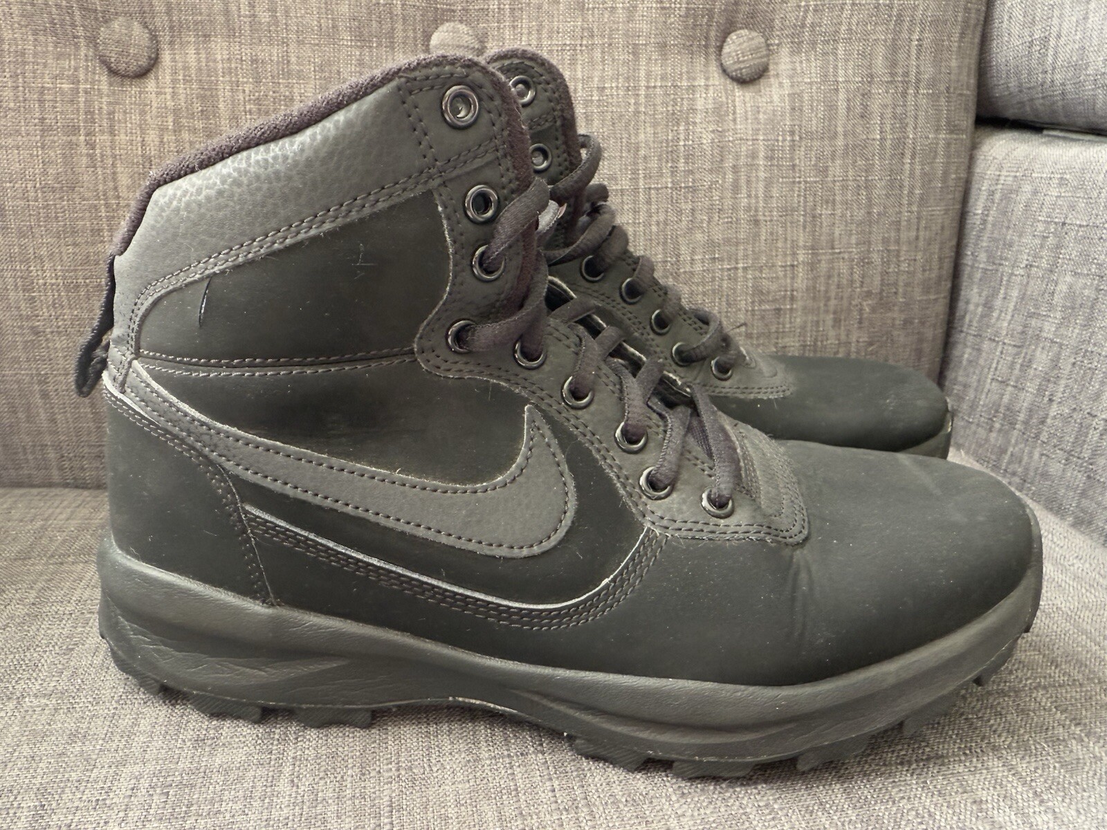 Nike Manoadome Black High Top Hiking Shoes Boots 844358-003 Size 7.5