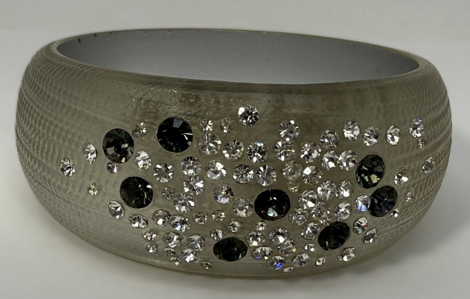 Alexis Bittar Carved Silver Frosted Lucite w Swarovski Crystal Hinged Bracelet