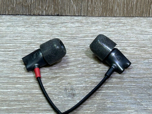Sennheiser IE 800 S In-Ear Headphones Audiophile Reference Headphones - Black - Picture 3 of 7