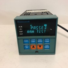 GOOD USED! HONEYWELL TEMPERATURE CONTROLLER DC3002-0-000-2-00-0111 51-51-25-07