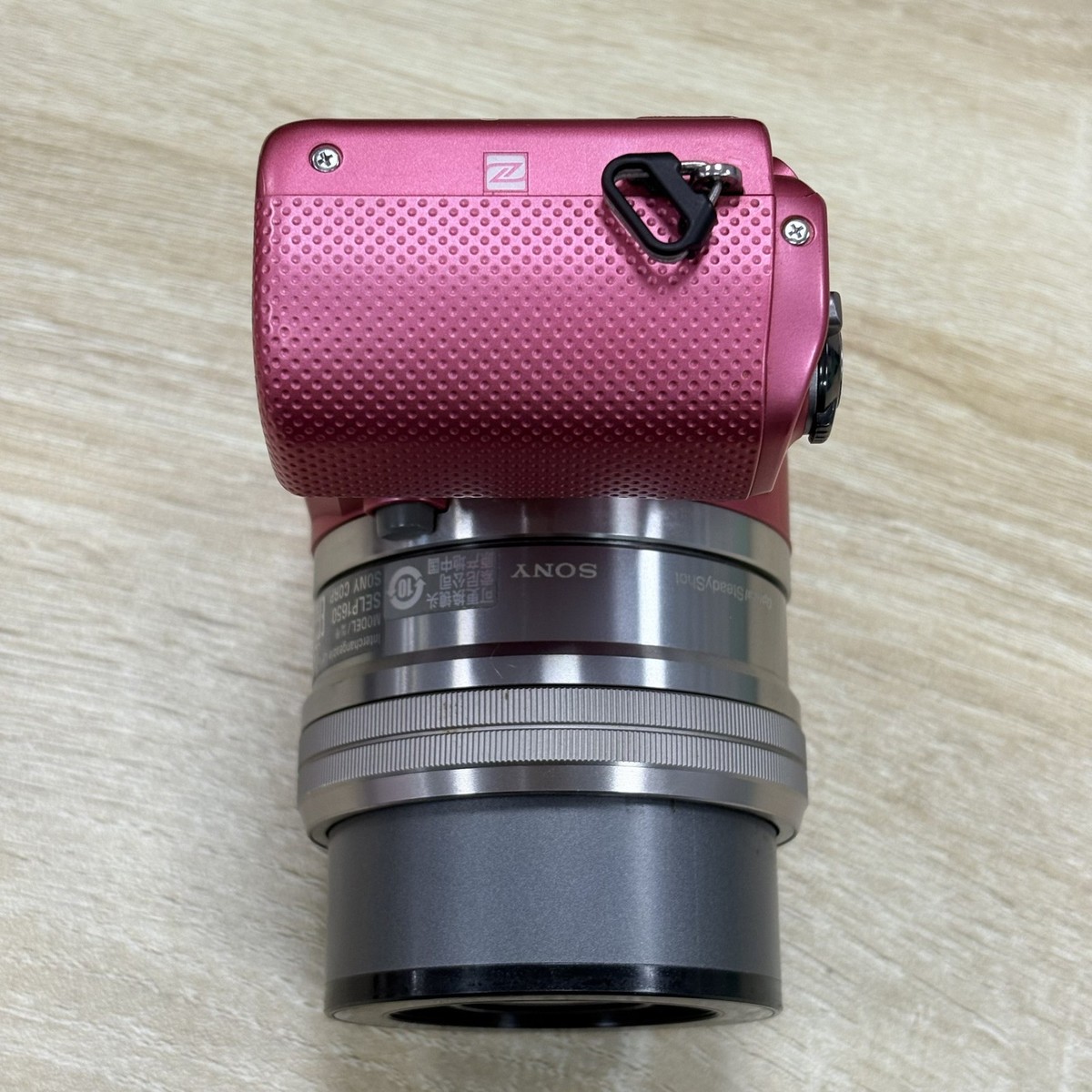 SONY α5000 ピンク ボディー Sony Alpha a5000 PINK 20.1 MP Flip Screen Digital Camera w/ 16