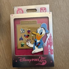 2025 WDW 25 Years Of Pin Trading Jumbo Donald Duck W/ Pin Board Pin LR In Box