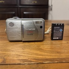 Olympus Digital Camera Camedia C-50 Zoom 5.0MP Silver Needs Battery Charger