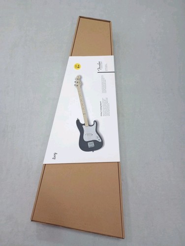 Loog Children's Electric Fender Guitar Ages 6+ Black 3-String Stratocaster Kids - Picture 9 of 13