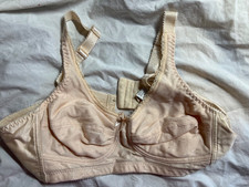 Amoena Bra Size 40A Bella Wire Free Soft Cup Bra Pocketed Mastectomy 2114 Beige