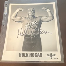 Hulk Hogan Original WCW Wrestling Photo black&white. Promo sent to fan address  