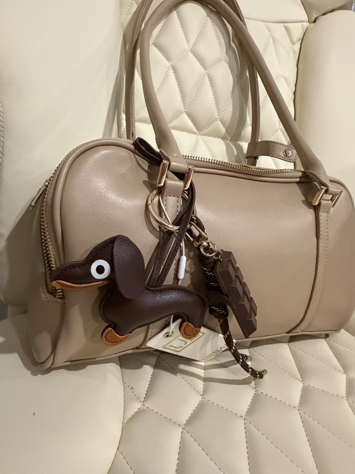 Steve Madden Rare Dashhound Women's Hand Bag - NWT