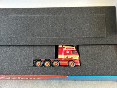 Tekno 1:50 Torben Rafn Volvo + 3 bed 5 trailer