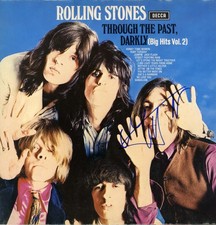 ROLLING STONES LEAD VOCALIST Mick Jagger autograph, signed vintage magazine pict