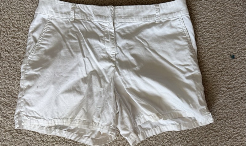 Used Loft White Shorts Size 14