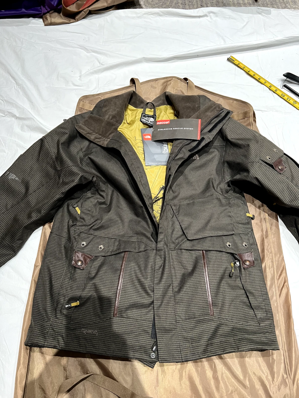 NWT $495 NorthFace mens snow sports snowboard Goretex jacket M/M