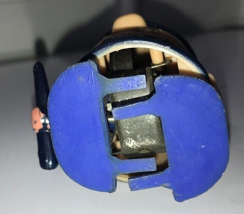 Vintage MARX PLASTIC WIND-UP POLICE OFFICER RARE - Picture 6 of 6