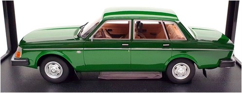 Cult Models 1/18 Scale CML130-2 - 1975 Volvo 244DL - Green - Picture 4 of 5