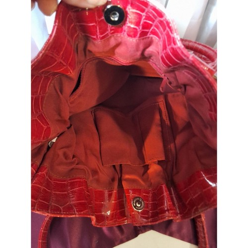 RED SHOULDER BAG, SNAP CLOSURE - Picture 6 of 7