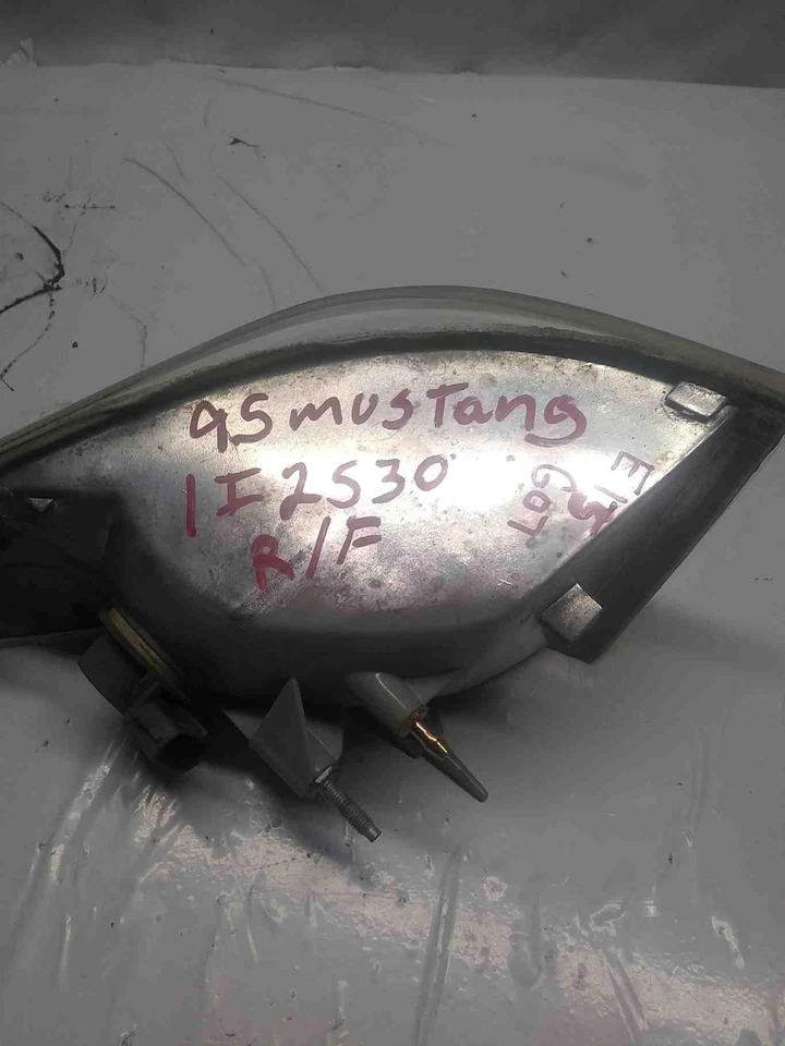 Ford Mustang 1994-1998 intermitente delantero derecho pasajero derecho OEM Foto 3 de 4
