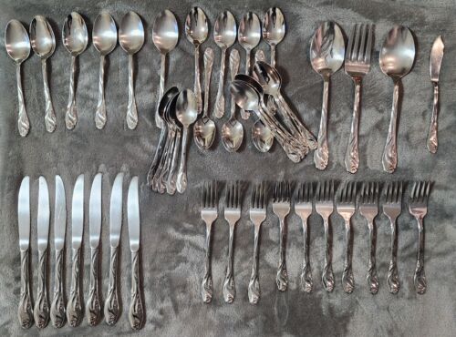 Oneida Lorilei Stainless 44 Piece Flateware Set USA Stainless