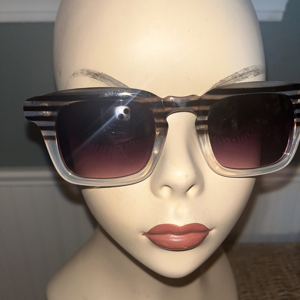 Metropolitan Sunglasses Lri Classic Sunglasses Cake Pans For Sale