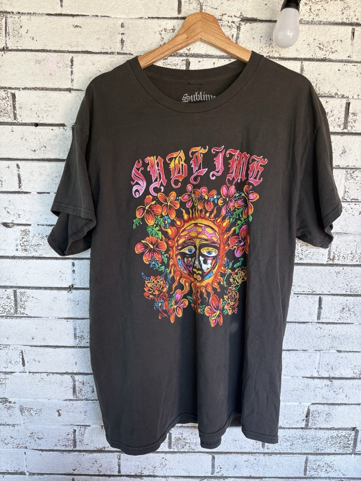 black Sublime tshirt size Large graphic tee distressed band tee
