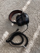 Behringer DH100 Professional Drummer Headphones 1 